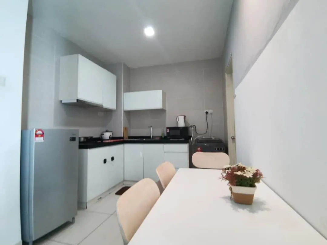 Homestay Kuala Lumpur ; Terminal Tbs ; Bukit Jalil Apartment