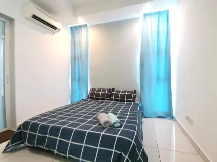 Apartment Homestay Kuala Lumpur ; Terminal Tbs ; Bukit Jalil